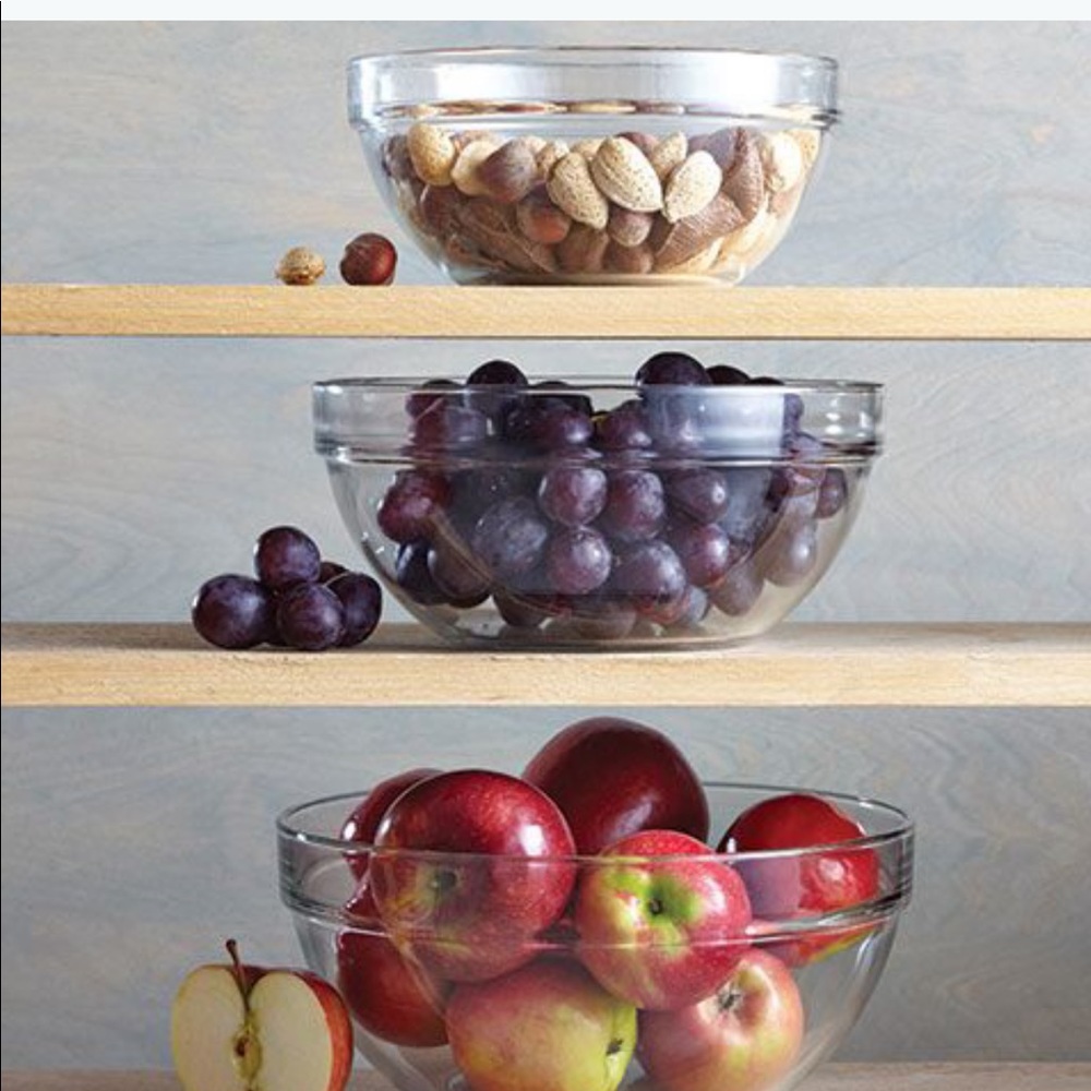 Brand new Pampered Chef bowls set of 3